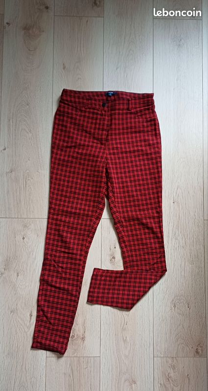 38 Pantalon écossais skinny carreaux rouge et noir Kiabi Vêtements