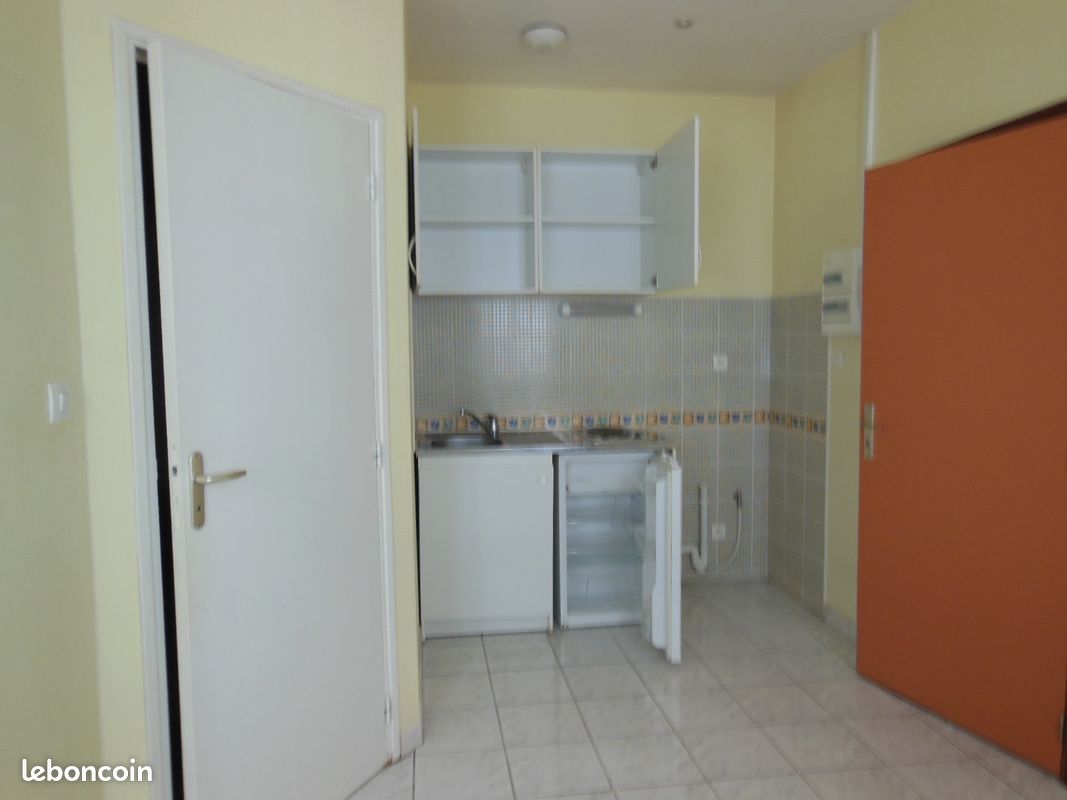 Appartement 1 pièce 17 m² · à Amiens · 17 m² · 380 €/mois