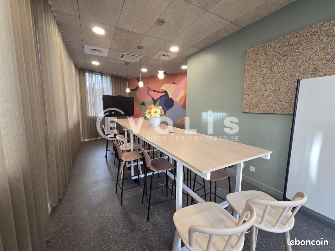 Bureaux 448 m² (image 26)