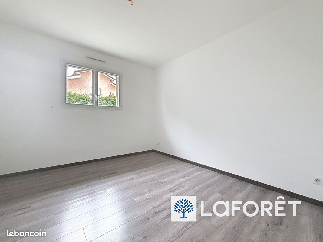 Maison a louer - 5 pièce(s) - 129 m2 - Surfyn