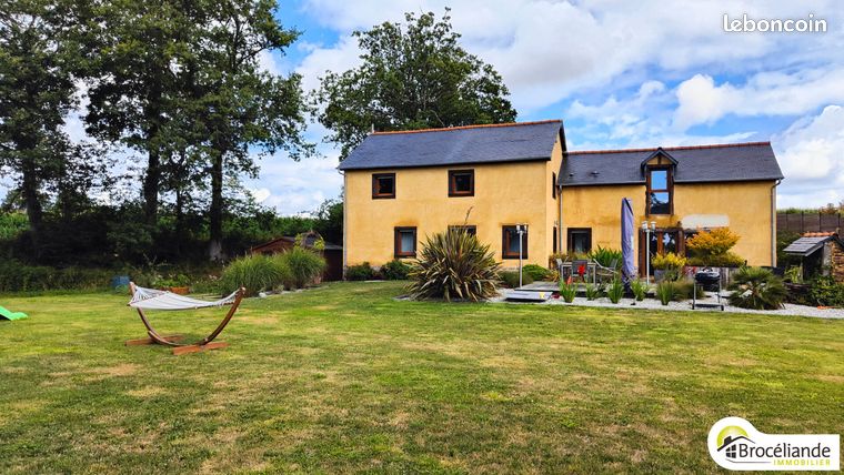 Longère 7 pièces 238 m²