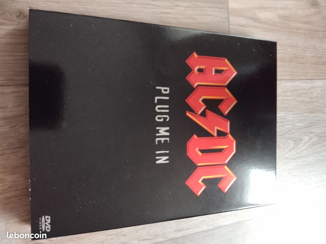 DVD ACDC plug me in (image 1)