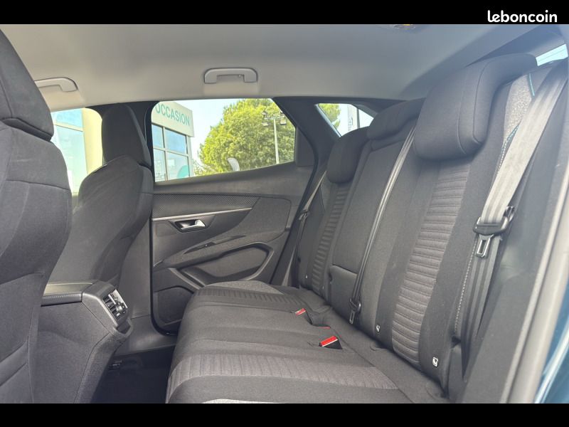 Peugeot 3008 Puretech 130ch S&S BVM6 Style (image 15)