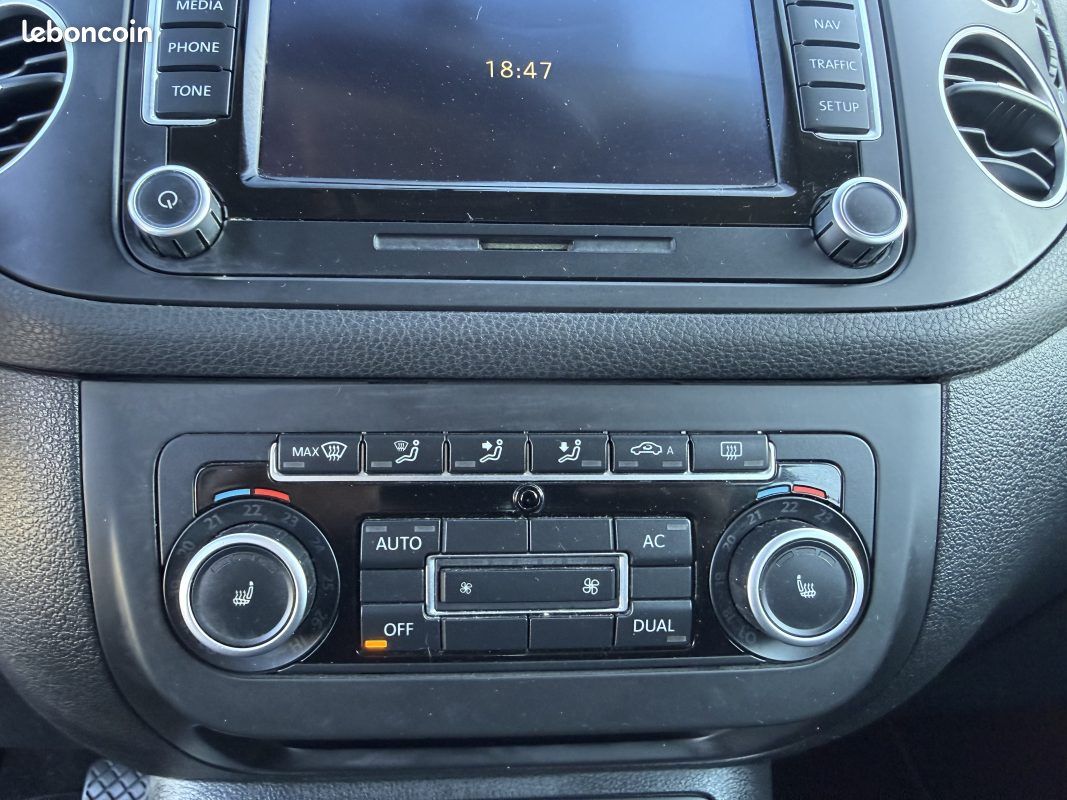Volkswagen Golf Plus 1.6 TDI 105ch Confortline Garantie 6 Mois (image 31)