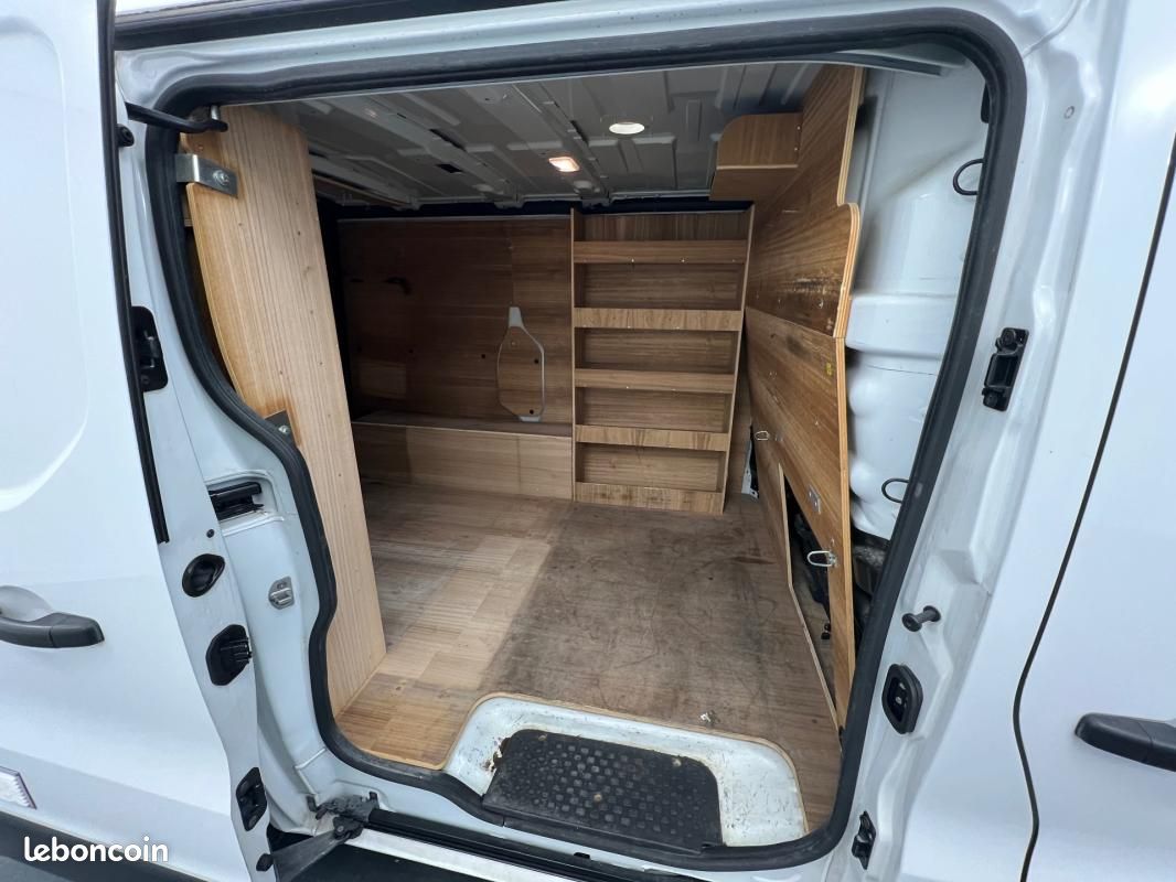 Renault Trafic FOURGON FGN L1H1 1000 KG DCI 95 E6 CONFORT (image 12)