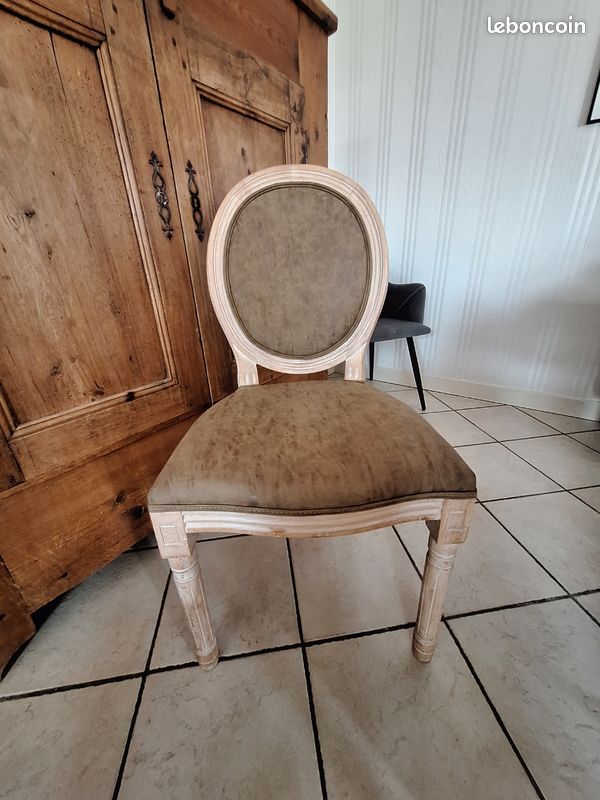Chaises baroques beige (image 1)