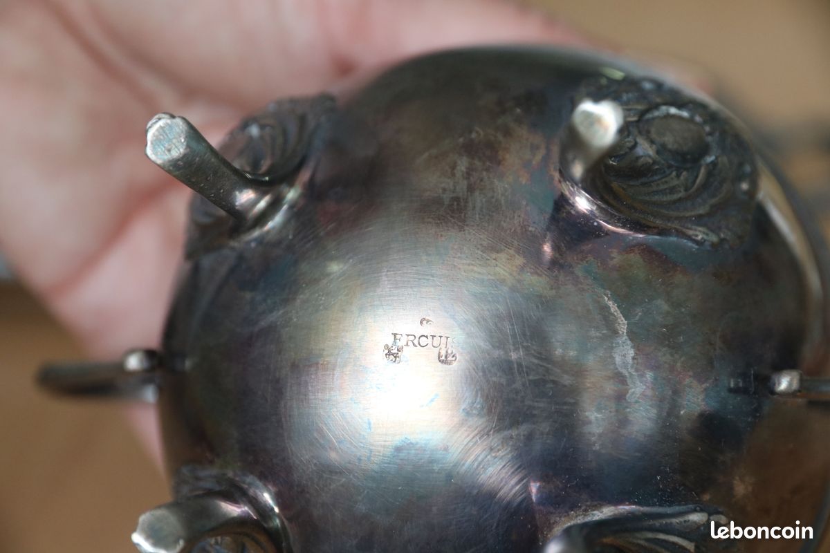 Saupoudreuse En Métal Argenté Ercuis - Vintage - Très Bon état