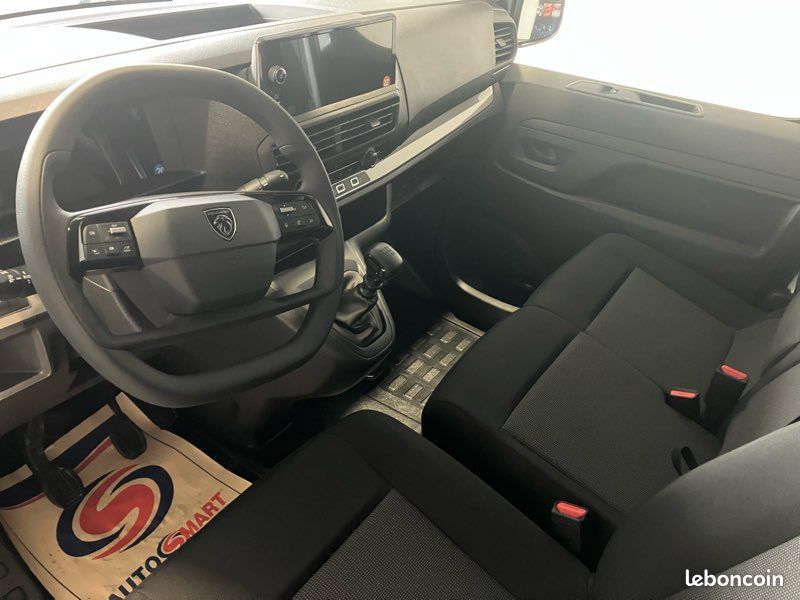 23200 HT-Peugeot expert 10 kms hdi 120 ch CarPlay caméra attelage (image 3)