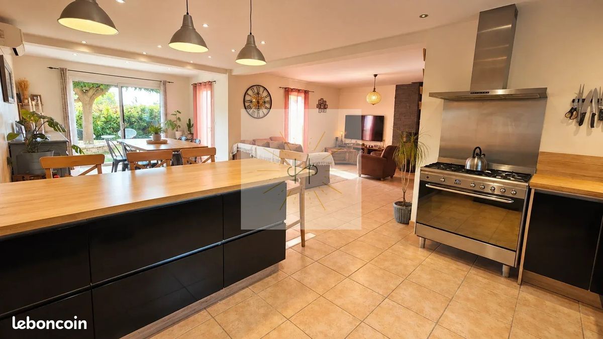 Maison 4 pièces 104 m² · à Montélimar · 104 m² · 265 000 €