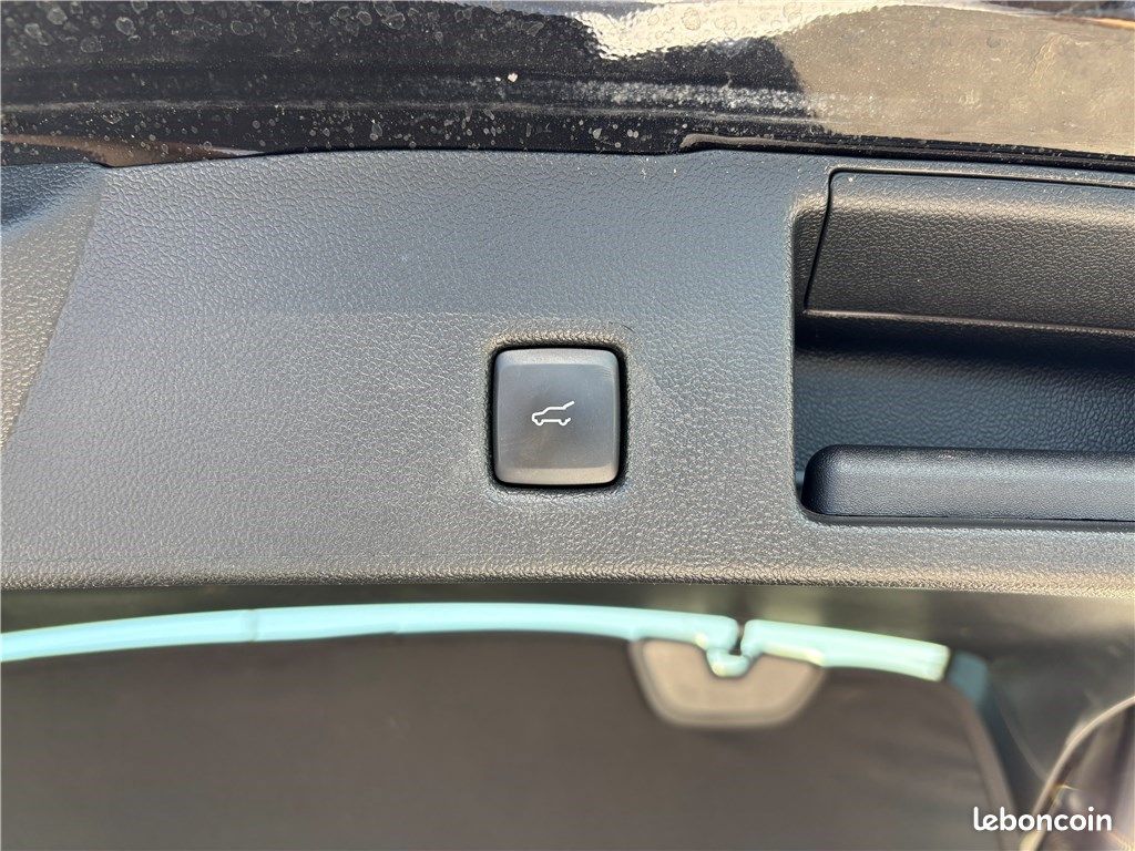 Ford Kuga III 2.5 DURATEC 180 CH FLEXIFUEL FHEV E85 POWERSHIFT ST-Line X (image 18)