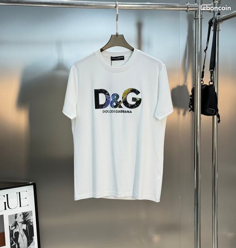 T-shirt à manches courtes imprimé de lettres colorées de style minimaliste (image 1)