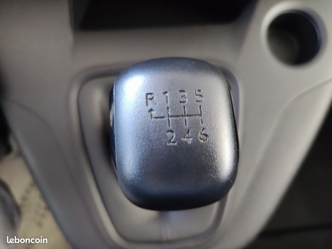 Peugeot Partner (3) BLUEHDI 100 LONG Cabine App (image 13)