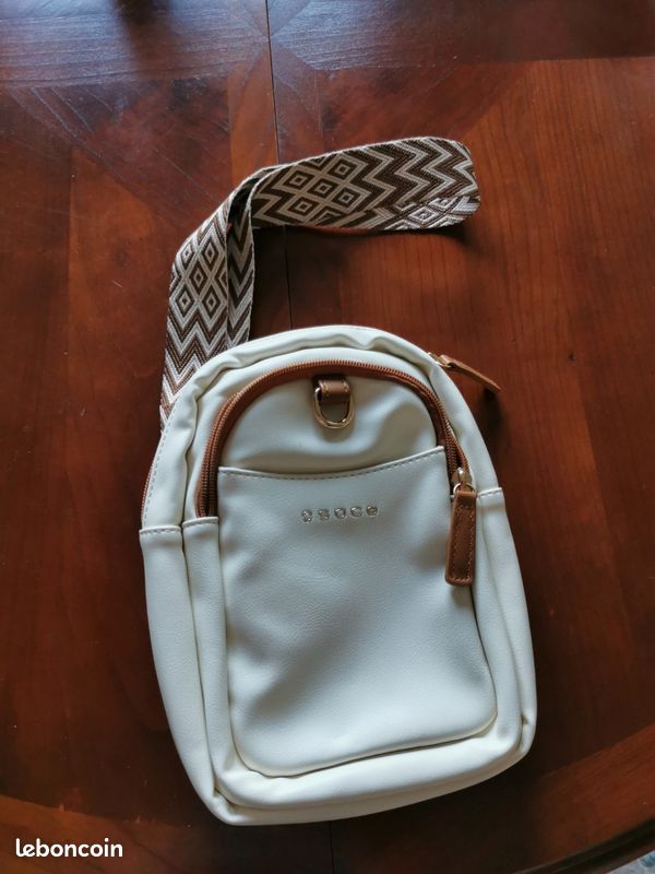 Sac bandoulière femme (image 1)
