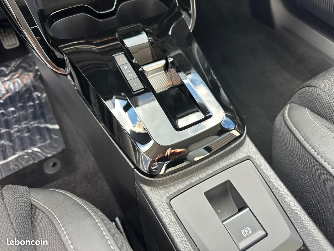 Citroën C3 Aircross Hybride 145 ch Aut Max (image 16)