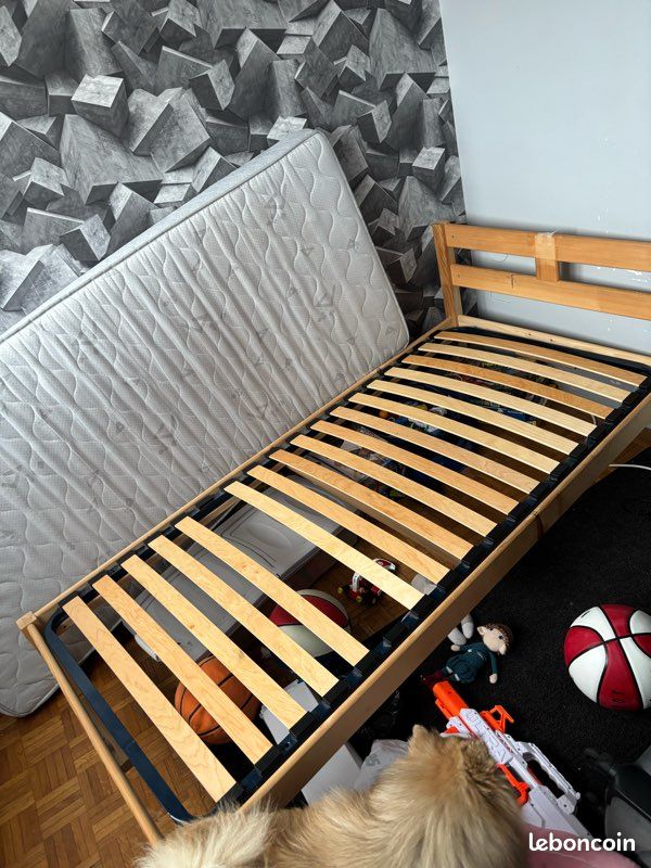 Lit 1 place + sommier + matelas (image 2)