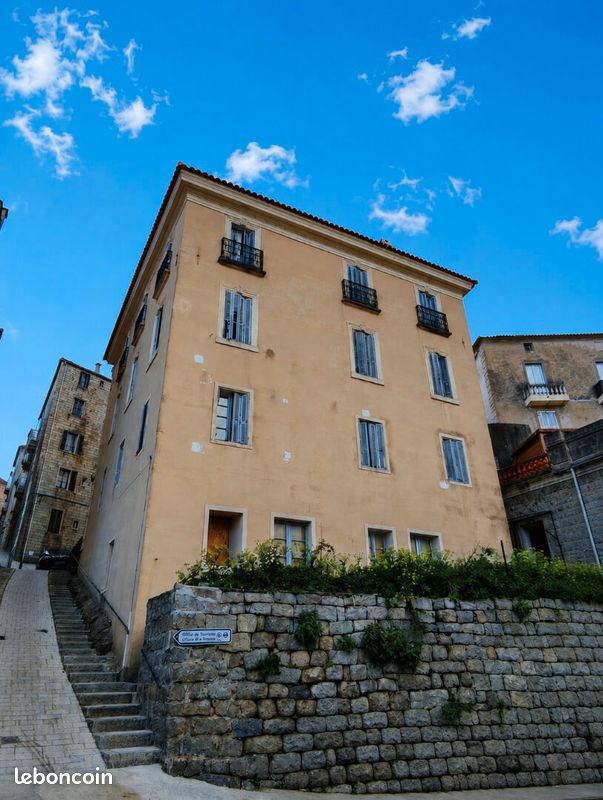 Maison 13 pièces 317 m² · à Sartène · 317 m² · 842 000 €