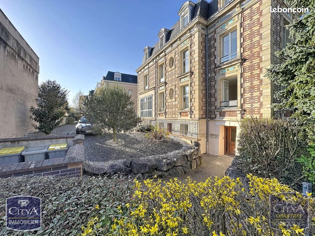 Appartement 3 pièces 82 m² · à Chartres · 82 m² · 216 000 €