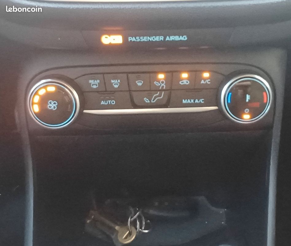 Ford fiesta 1.0l scti 125 ch mhev hybrid st line + radar de recul (image 19)