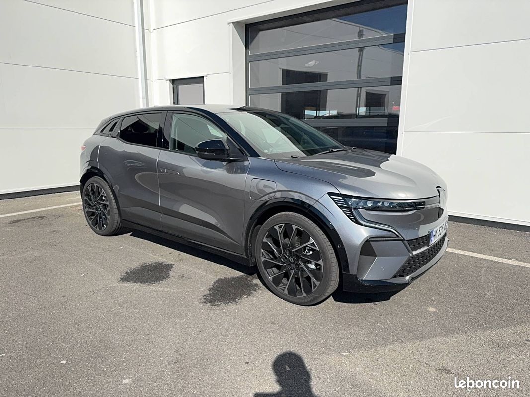 RENAULT Megane E-Tech 220 ch autonomie confort esprit Alpine (image 7)