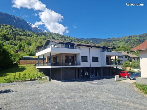 Maison contemporaine récente - Prête à poser vos valises