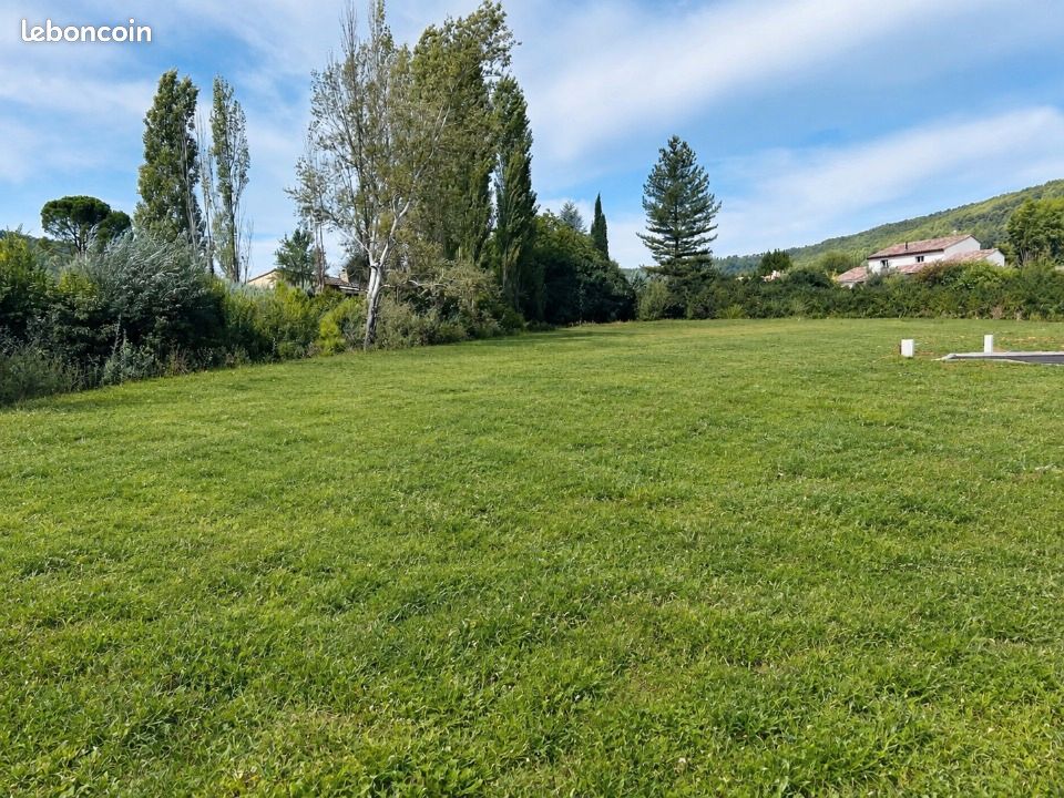Terrain 832 m² Salernes · 112 000 €