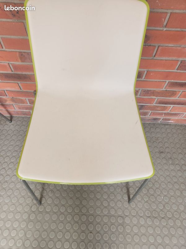 Chaise (image 1)