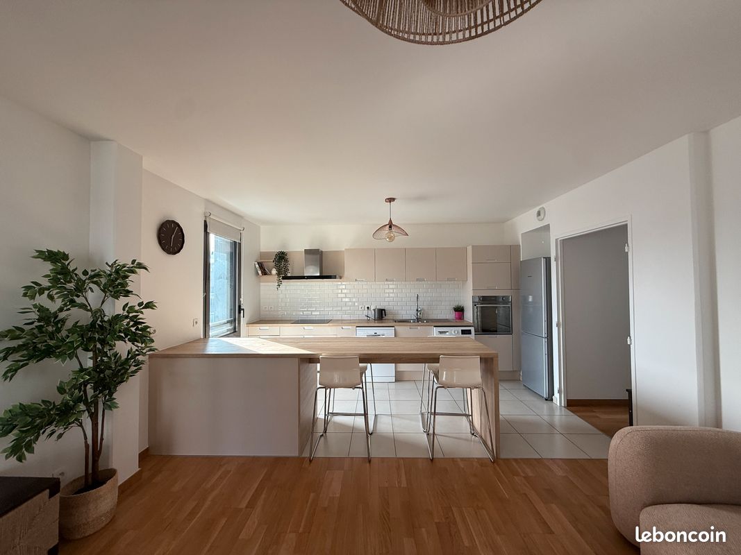 Appartement 3 pièces 71 m² · à Annemasse · 71 m² · 1 890 €