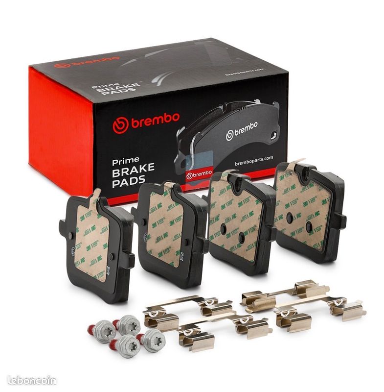 BREMBO Plaquettes de frein P 06 109 (image 1)
