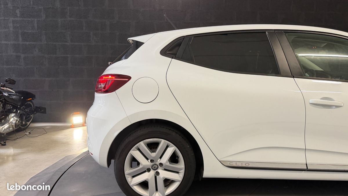 RENAULT CLIO 1.5 BLUEDCI 85ch BUSINESS - ENTRETIEN A JOUR - CARPLAY - 2EME MAIN (image 25)