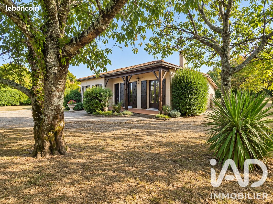Maison 4 pièces 101 m² · à Rions · 101 m² · 243 000 €