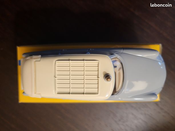 Dinky Toys 556 CITROËN ID 19 DS AMBULANCE état Neuf Mint in box Dinky Toys 556 CITROËN ID 19 DS AMBULANCE état Neuf Mint in box