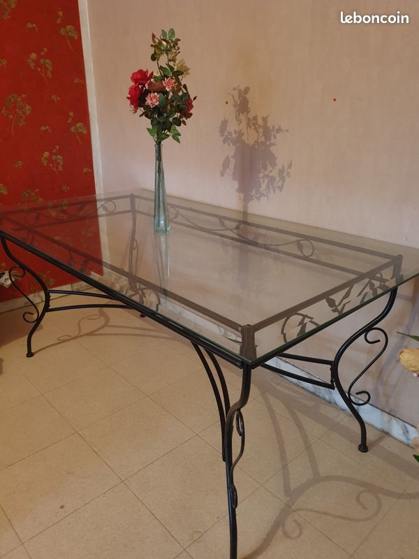 Belle table en fer forgé (image 2)
