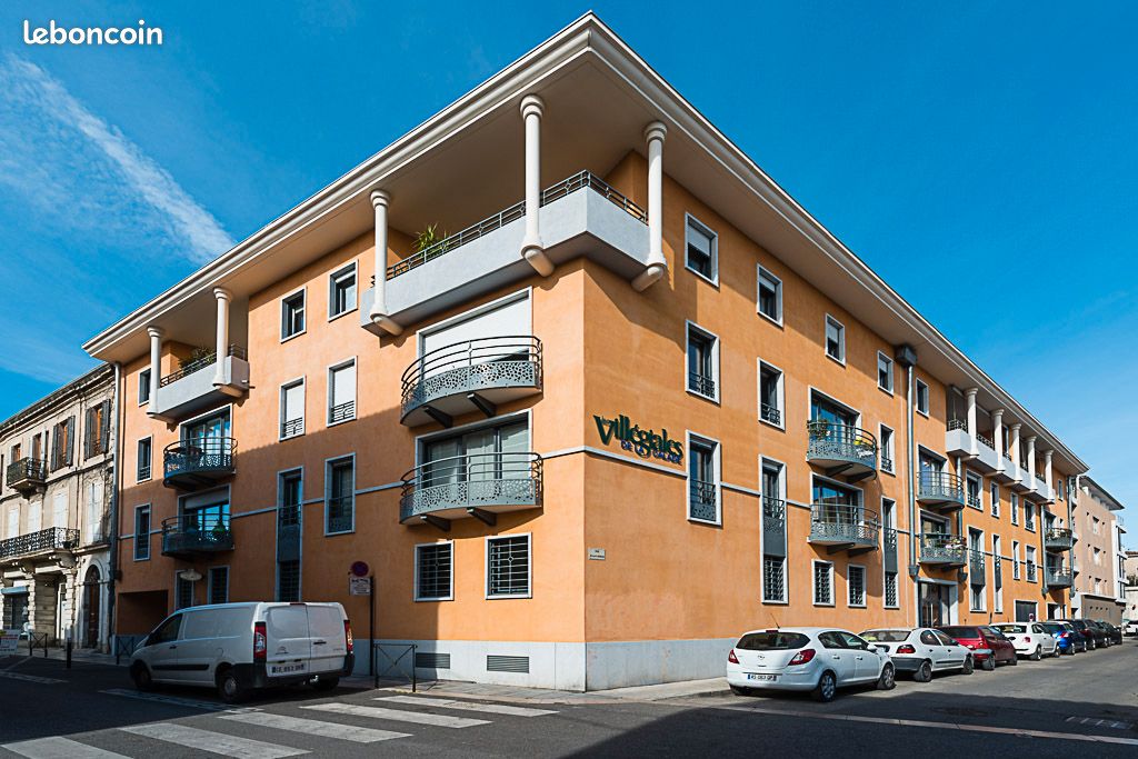 Appartement 3 pièces 65 m² · à Nîmes · 65 m² · 832 €