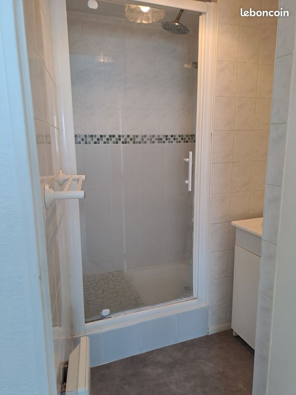 Location T1 BIS - Poitiers 86000 (image principale 2)