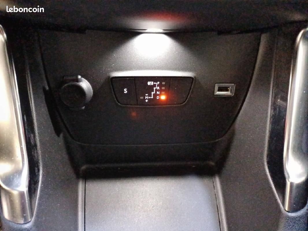 Citroën C3 Aircross BlueHDi 120 S&S EAT6 - Shine (image 27)