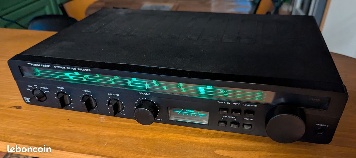 Récepteur Realistic STA-7L (System Seven) – Pour Pièces / Ne Fonctionne Pas