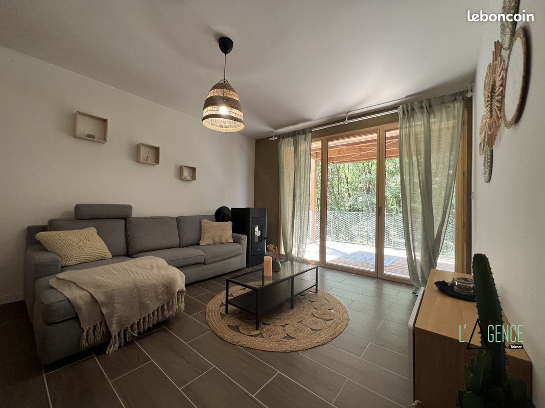 Appartement 2 pièces 45 m² · à Ambarès-Et-Lagrave · 45 m² · 820 €