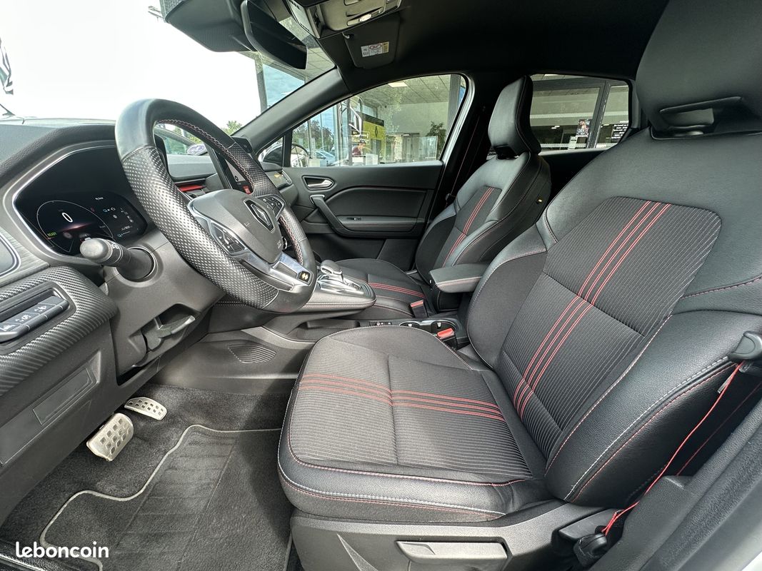 Renault CAPTUR II 1.6 E-TECH HYBRIDE 145CH RS LINE (image 10)
