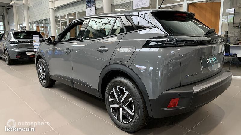 Peugeot 2008 e-2008 136ch Active (image 7)