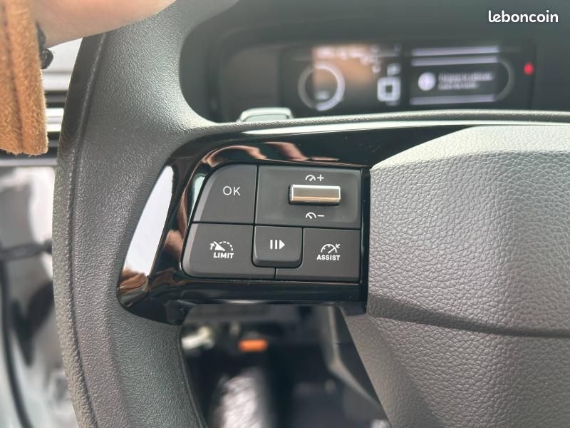 Toyota PROACE CITY Medium Electric 136ch 50 kWh Start Confort 3P MY25 (image 31)