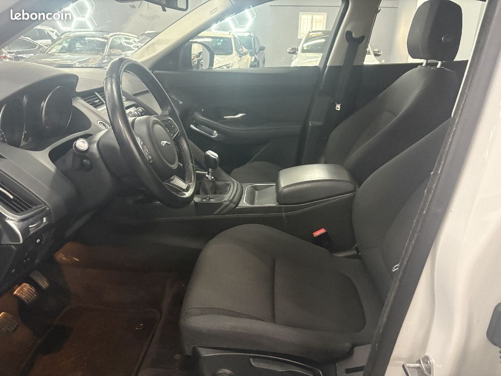 Jaguar E-PACE 2.0 D - 150 ch AWD BVM (image 7)