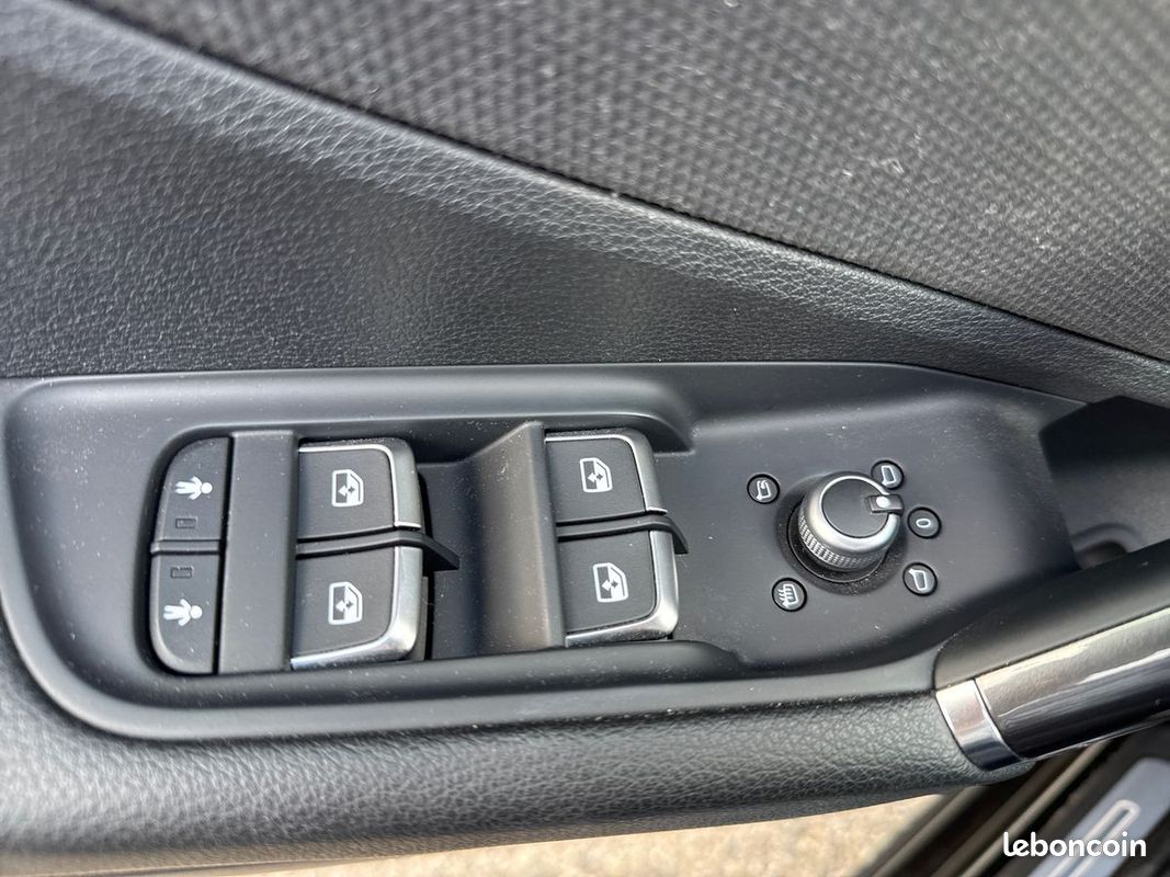 AUDI Q2 35 TFSI 150 S tronic 7 S line (image 22)