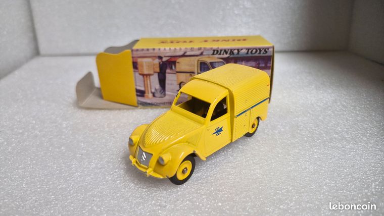 Dinky Toys 1:43 - 1 - Modelauto - ref. 25D Citroën Fourgonnette 2CV Pompier - Ca