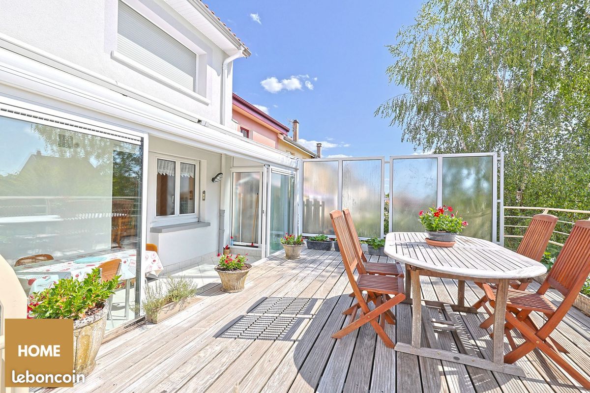 Maison 8 pièces 180 m² · à Saint-Max · 180 m² · 383 000 €