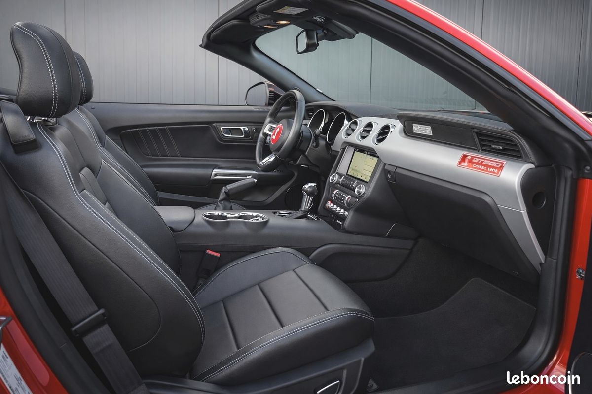 Ford Mustang Cabriolet V8 GT 5.0l - 421cv BVA6 - Look Shelby GT 500 – Full options – Jantes 20’ – Hifi Shaker + caisson basse coffre – Pack Individual – Pack Confort – Pack Sécurité – Garantie 1 an (image 10)
