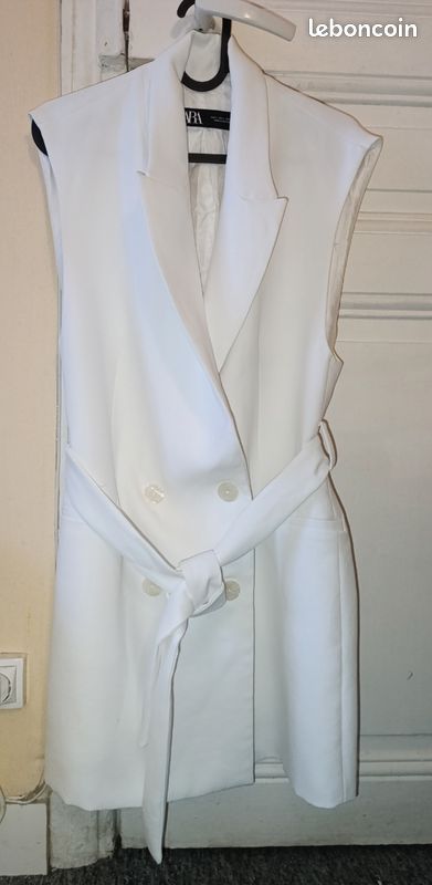 Robe blanche sans manches Zara Vêtements