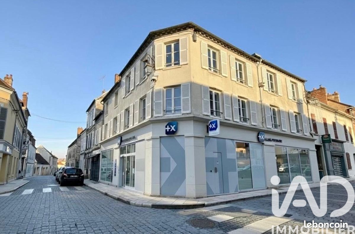 Local commercial 330 m²