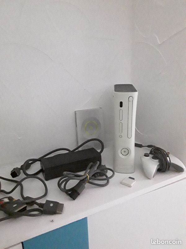 Xbox 360 (image 1)