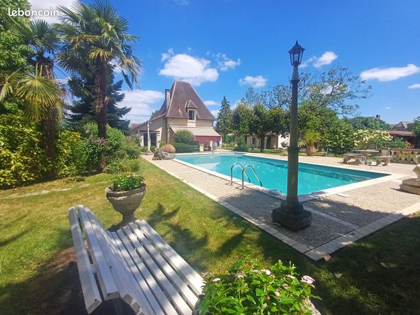 Maison 5 pièces 200 m²