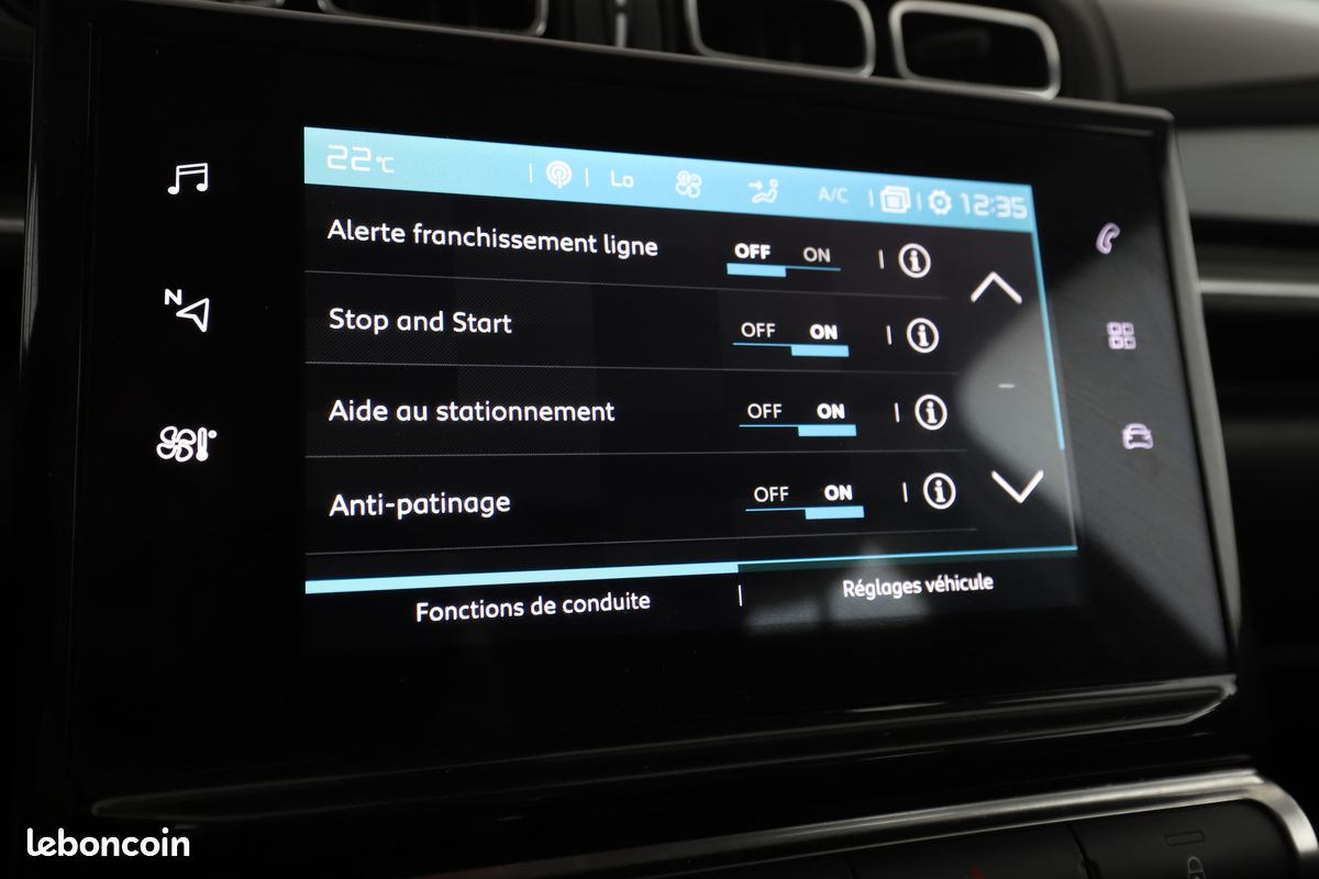 Citroen C3 1.2 PureTech Shine EAT6 110 ch (image 21)